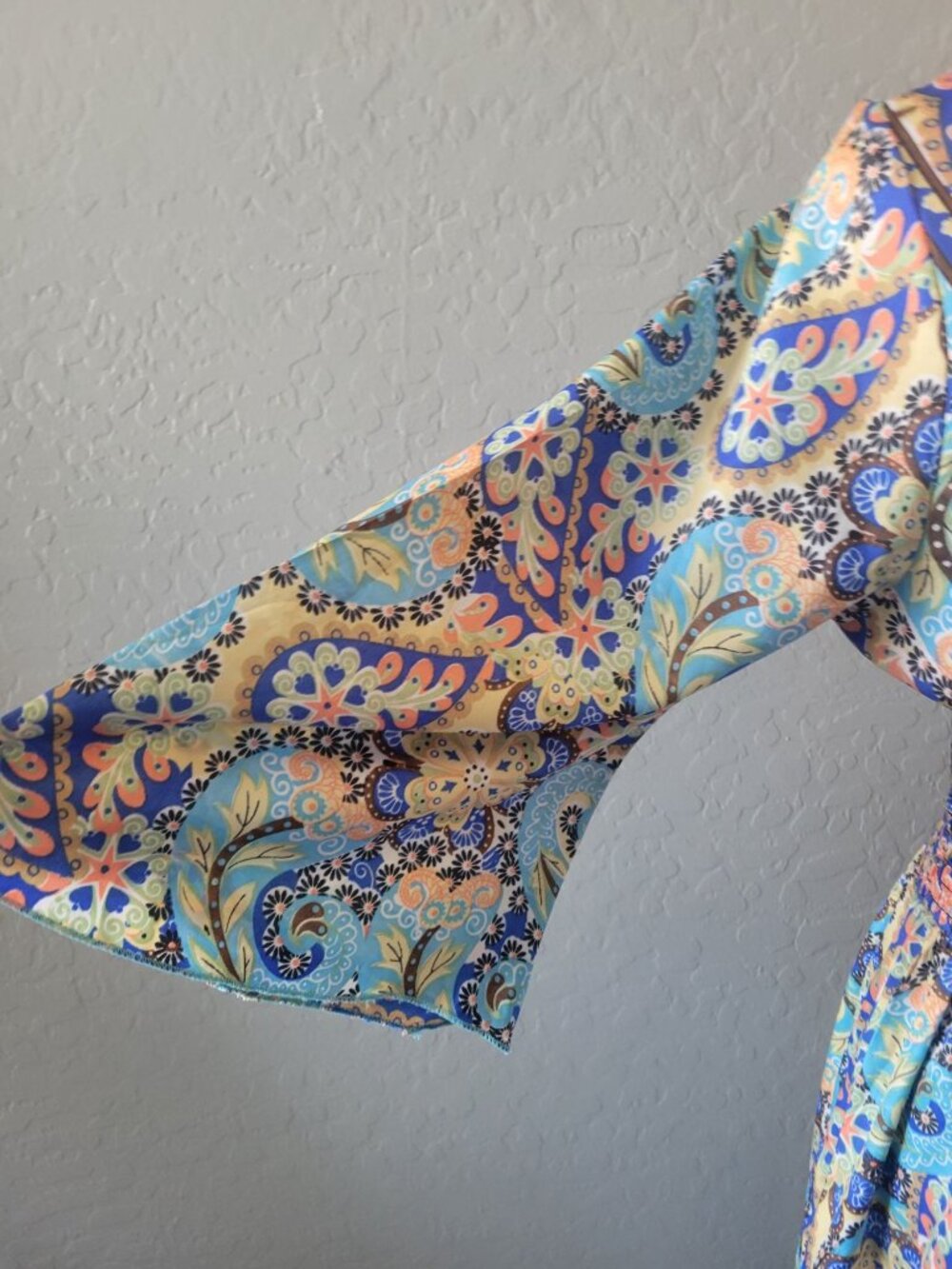 Mauni bohemian-Style dress vibrant blue paisley print smocked waist High Low - Picture 6 of 12